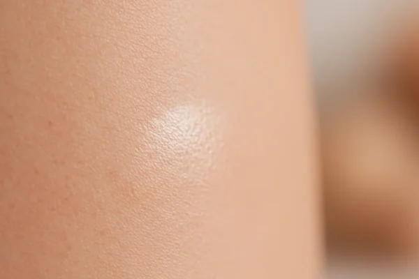 Facial Waxing: 70% Seek Natural Beauty in 2026
