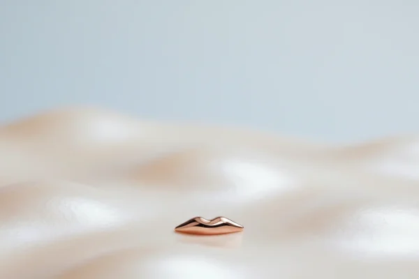 Upper Lip Waxing: Why 85% Get Smoother Skin in 2024